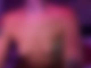 xoxgoldie's Live Sex Cam Show