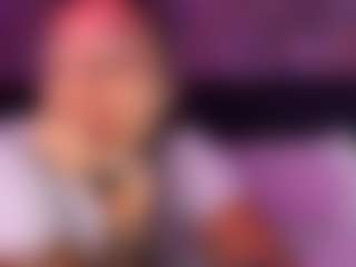 xoxgoldie's Live Sex Cam Show