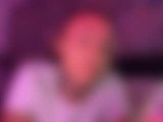xoxgoldie's Live Sex Cam Show