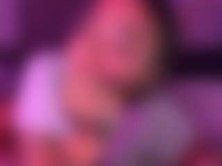 xoxgoldie's Live Sex Cam Show