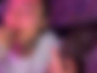 xoxgoldie's Live Sex Cam Show