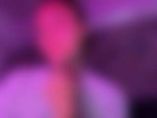 xoxgoldie's Live Sex Cam Show
