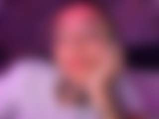 xoxgoldie's Live Sex Cam Show