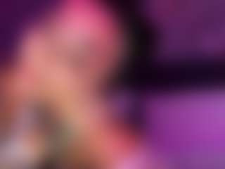 xoxgoldie's Live Sex Cam Show