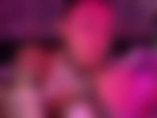 xoxgoldie's Live Sex Cam Show