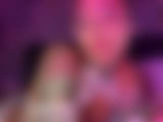 xoxgoldie's Live Sex Cam Show