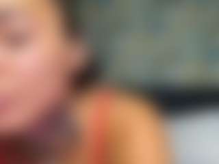 xoxgoldie's Live Sex Cam Show