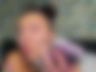 xoxgoldie's Live Sex Cam Show