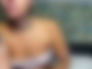 Live cam show with xoxgoldie - Grey on Camsoda