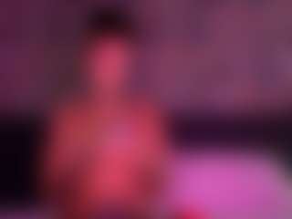 xoxgoldie's Live Sex Cam Show