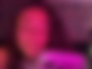 xoxgoldie's Live Sex Cam Show