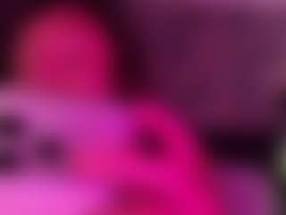 xoxgoldie's Live Sex Cam Show