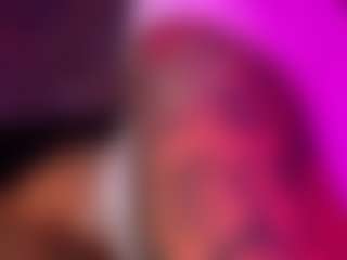 xoxgoldie's Live Sex Cam Show