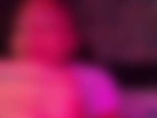 xoxgoldie's Live Sex Cam Show
