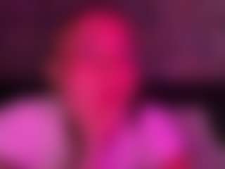xoxgoldie's Live Sex Cam Show