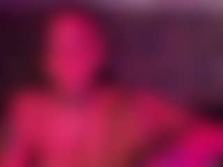 Live cam show with xoxgoldie - Tease Brown Hair on Camsoda