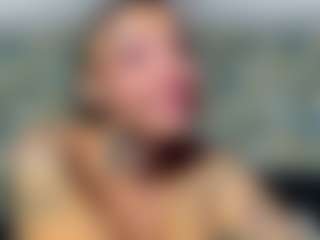 xoxgoldie's Live Sex Cam Show