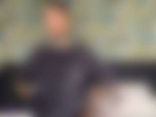 xoxgoldie's Live Sex Cam Show