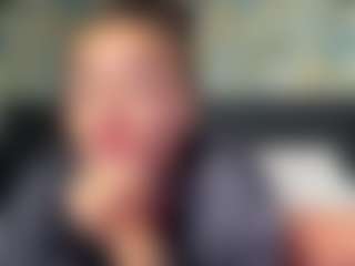 xoxgoldie's Live Sex Cam Show