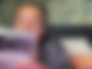 xoxgoldie's Live Sex Cam Show
