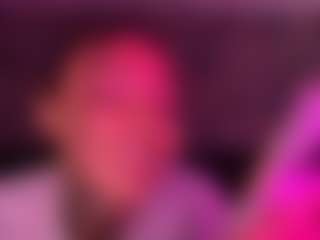 xoxgoldie's Live Sex Cam Show