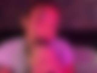 xoxgoldie's Live Sex Cam Show