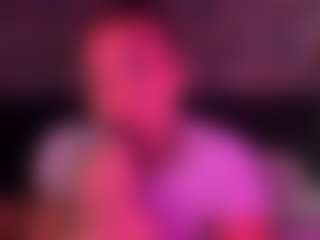 xoxgoldie's Live Sex Cam Show