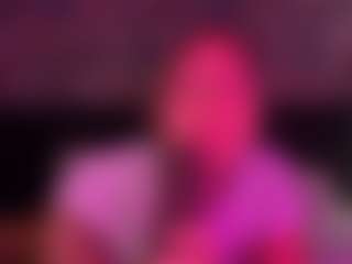 Live cam show with xoxgoldie - Brown Eyes Teen (18+) on LiveSexCams6