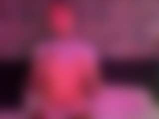 xoxgoldie's Live Sex Cam Show
