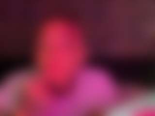 xoxgoldie's Live Sex Cam Show