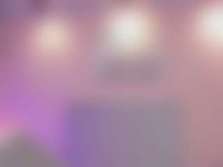 Live cam show with Briana Thompson - Ebony on CamwithHer | colombia