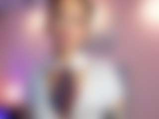 Live cam show with Briana Thompson - Nature on livesuperchat.net