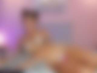 Live cam show with Briana Thompson - Ebony on TeamSkeetLive | colombia