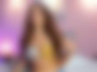 Live cam show with Briana Thompson - Moaning on Big Tits