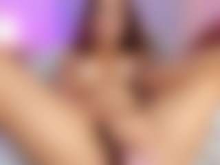Live cam show with Briana Thompson - Striptease on slutload