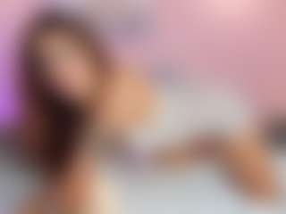 Live cam show with Briana Thompson - Striptease Teen (18+) on mypornchat.com