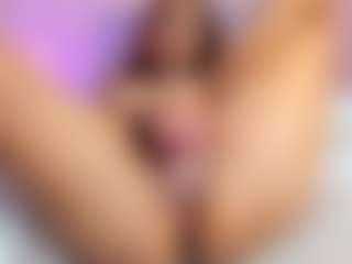 Briana Thompson's Live Sex Cam Show