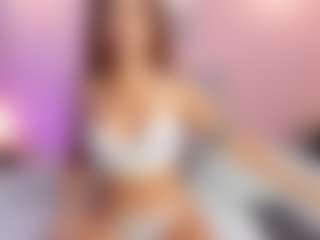 Live cam show with Briana Thompson - Thong on Camsoda