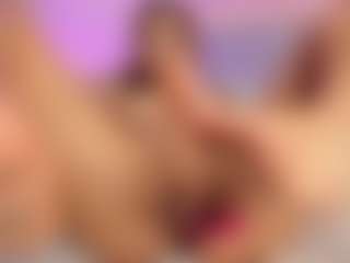 Live cam show with Briana Thompson - Latina Petite on Camsoda | colombia