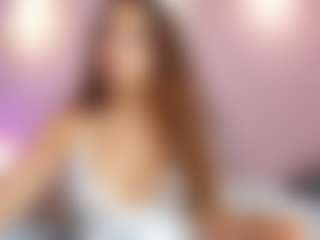 Live cam show with Briana Thompson - Black Petite on Instabang