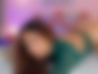 Live cam show with Briana Thompson - Anal on Camsoda