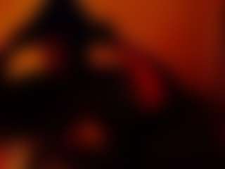 Live cam show with CocoFlames75 - BBW Ebony on Uber Horny