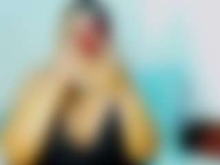 CocoFlames75 MILF webcam performer live streaming