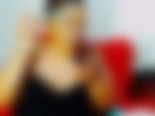 Live cam show with CocoFlames75 - Ebony MILF on realtime-chat