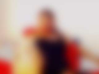 CocoFlames75 MILF webcam performer live streaming