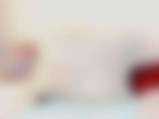 CocoFlames75 MILF webcam performer live streaming