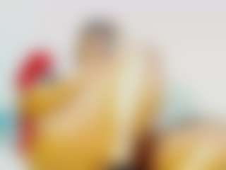 Live cam show with CocoFlames75 - Gagging on wildcum.com