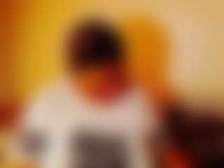 CocoFlames75 MILF webcam performer live streaming
