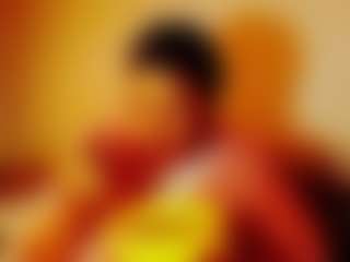 Live cam show with CocoFlames75 - Mature on CamClone