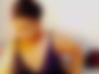 Live cam show with CocoFlames75 - Gagging on crypto-cams